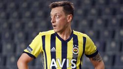 Mesut Özil, kupa maçına 11'de başlayacak