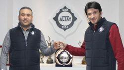 İbrahim Akın, Altay'ın sportif direktörü oldu