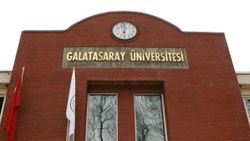 Galatasaray Üniversitesi'nde Fransız hocalara Türkçe şartı, öğrencileri rahatsız etti