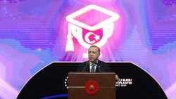 Cumhurbaşkanı Erdoğan: Bu ülke, nitelikli gençlerin omuzlarında yükselecek