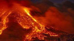 Etna Yanardağı, bir kez daha faaliyete geçti