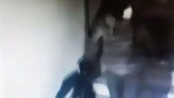 Gaziantep'te ayakkabı hırsızı kamerada