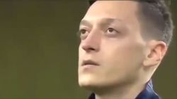 Mesut Özil'in İstiklal Marşı okuması Alman basınında