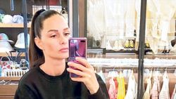 Yasemin Özilhan kaslı bacaklarını gösterdi