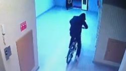 Bursa'daki bisiklet hırsızı kamerada