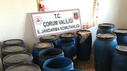 Çorum'da 9 bin 490 litre sahte içki ele geçirildi