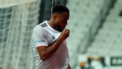 Cyle Larin: Aboubakar ile birlikte futboldan zevk alıyoruz