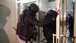 Çatışma bölgeleriyle irtibatı bulunan 7 DEAŞ'lı hakkında gözaltı kararı