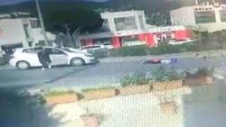 Bodrum'da anne ve çocuğunun metrelerce sürüklendiği kaza anı
