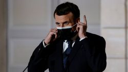 Emmanuel Macron'dan Oxford'un koronavirüs aşısı için yeşil ışık