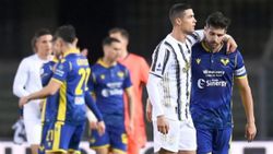 Merih'li Juventus, Koray'lı Verona ile berabere kaldı
