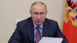 Vladimir Putin: Koronavirüs aşılarımız, mutasyonlara karşı etkili