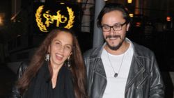 Sertab Erener'den eşine: Sen mutlu ol yeter
