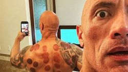 Dwayne Johnson’dan hacamat pozu