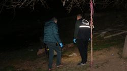 Adana'da husumetlisine ateş açarken kendi eşini vurdu