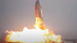 Starship SN10 prototipi iniş yaptıktan sonra patladı
