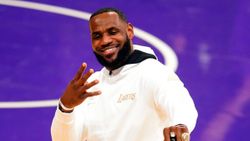 LeBron James, Boston Red Sox'a ortak oldu