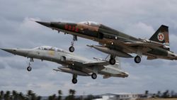 Tayvan'da iki F-5E çarpıştı