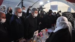 Muhterem İnce'den evlat nöbetindeki ailelere destek ziyareti