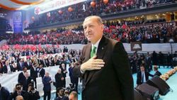 AK Parti’nin 7’nci Olağan Büyük Kongresi için partililer salona alındı