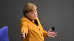 Angela Merkel, Paskalya Bayramı tedbirlerinde geri adım attı