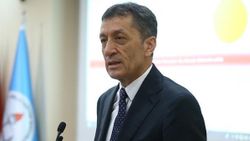 Ziya Selçuk: Yüz yüze eğitim esastır