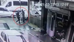 Kırıkkale'de yolda yürüyen kadın kapkaça uğradı