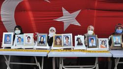 Diyarbakır'da evlat nöbeti tutan baba: HDP'yle sonuna kadar mücadele edeceğiz