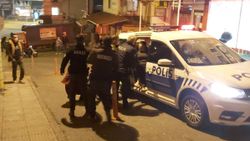 Zonguldak'ta takip ettiği kocasını başka kadının evinde yakaladı