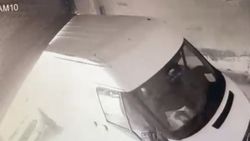 Kağıthane'de pedalları karıştıran sürücü kaza yaptı