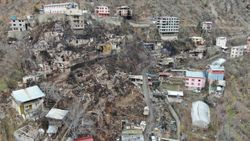 Artvin’de yanan köyde inşa edilecek konutların projesi hazırlandı
