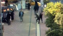 Mersin'de kadının boynundan altın kolyesini aldı