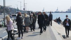 Turistler Üsküdar sahiline akın etti