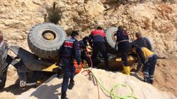 Mersin'de kullandığı kepçenin altında kalan operatör öldü
