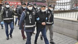 Denizli’de kendilerini savcı olarak tanıtıp para ve uyuşturucu istediler