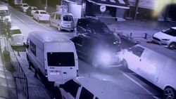 Sultangazi'deki plaka hırsızları kamerada