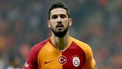 Emre Akbaba'dan yönetime imza parası talebi