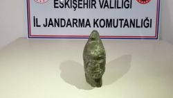Eskişehir'de Hitit dönemine ait heykel ele geçirildi
