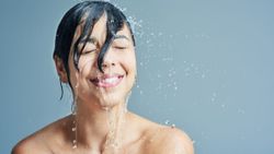 Soğuk duşun cildiniz üzerindeki faydaları