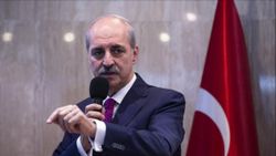 Diktatör görmek istiyorsanız, Mussolini'ye bakın