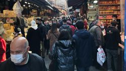 Ramazan öncesi Eminönü ve Mısır Çarşısı'nda yoğunluk