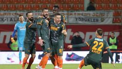 Alanyaspor evinde Denizlispor'u mağlup etti