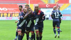 Antalyaspor, Süper Lig'de 1000 puan barajını aştı