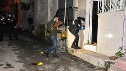 İzmir'de, misafirliğe gittiği evde husumetlisi tarafından vuruldu