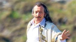 Ben Kingsley, Salvador Dali’yi canlandırdı