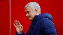 Valencia, Mourinho ile temasa geçti