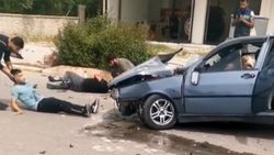 Antalya'da otomobiller çarpıştı: 2 si ağır 5 yaralı