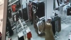 Esenyurt'ta yankesici kadınlar kamerada