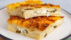 Su böreğine göz kırpan lezzet: Sodalı börek