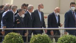 Cumhurbaşkanı Erdoğan, İsmet Yıldırım'ın babasının cenaze namazına katıldı